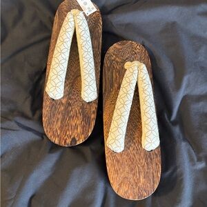 Elegant Cream and Brown Women's Japanese Sandals